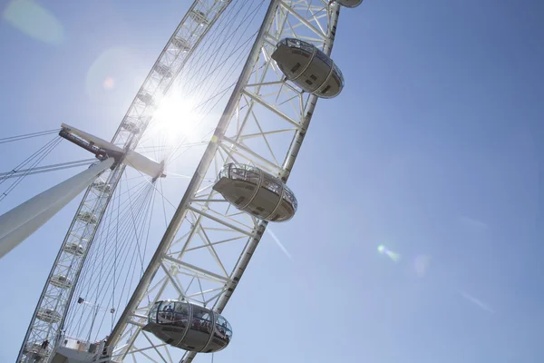 Patrząc na Coca cola London Eye — Zdjęcie stockowe