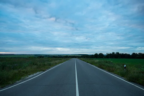 Summer Evening Landscape Path Asphalt Road Village Lower Patterned Thick Telifsiz Stok Fotoğraflar