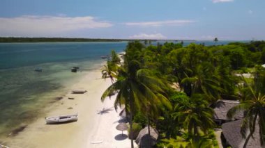 Mafyanın tropik adası. Tanzanya 'da. Hint Okyanusu 'nun.