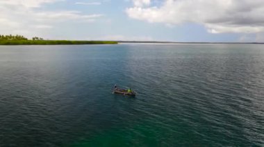 Mafya adasından bir balıkçı teknesi. Tanzanya 'da. Hint Okyanusu 'nun.