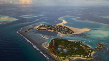 Maldivler 'in Guraidhoo adası ve çevresi.