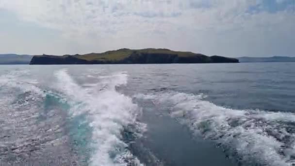 Gita Barca Lungo Stretto Del Piccolo Mare Viaggio Lago Baikal — Video Stock
