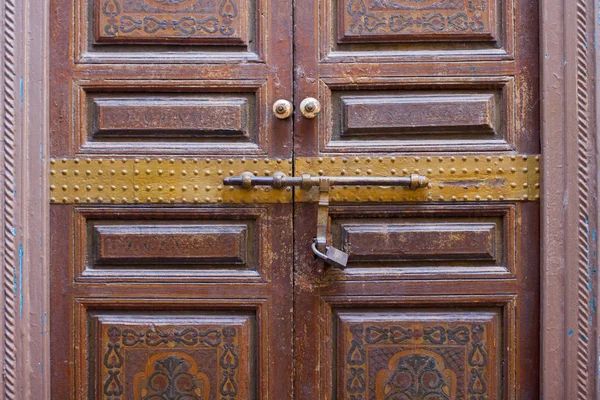 Moroccan wood door — Stock Photo, Image