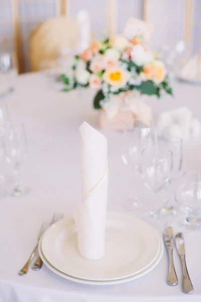 Mesa de casamento servida — Fotografia de Stock