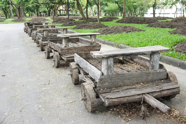 Oude trein met houten auto 's — Stockfoto