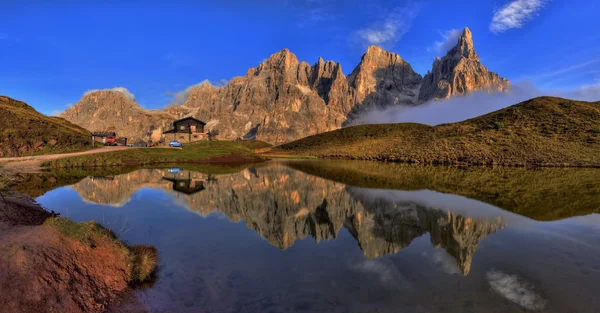 Baita Segantini,, Trentino-Alto Adige, Olaszország. — Stock Fotó