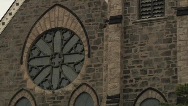 Wesley United Church, Circle window. — Stock Video