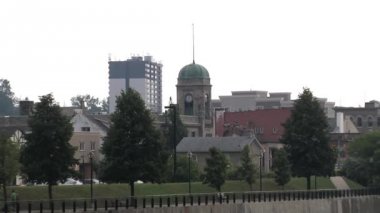 Manzara. Zoom-in masa saati içinde şehir Kulesi.