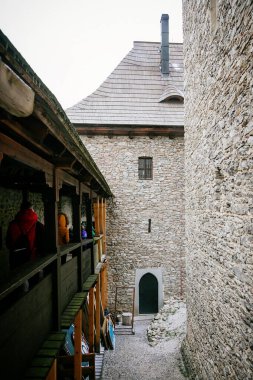 Ortaçağ şatosunda karlı bir kış. Kasperk, Sumava Ulusal Parkı, Kasperske Hory, Güney Bohemya, Çek Cumhuriyeti 28 Aralık 2019