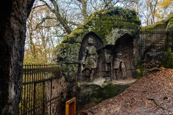 Pomnik Rzeźby Piaskowca Jaskinia Klacelka Stworzona Przez Vaclava Levy Ego — Zdjęcie stockowe