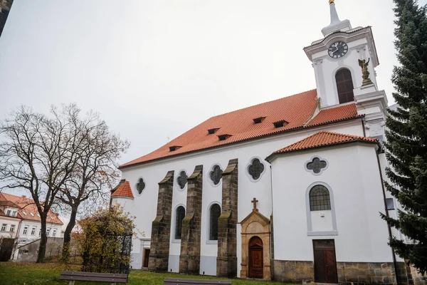 Barokowy Kościół Gotharda Zabytkowym Centrum Czeskiego Brodu Czechy Listopada 2020 — Zdjęcie stockowe