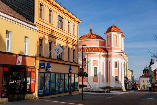 Barokowa Kaplica Floriana Wąska Malownicza Uliczka Zabytkowymi Budynkami Kościół Przy — Zdjęcie stockowe