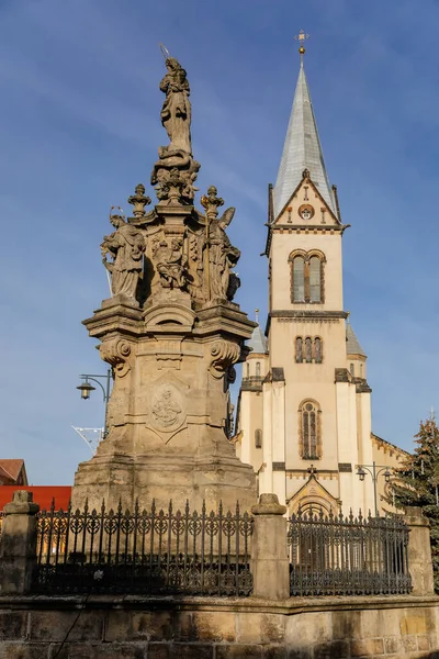 Kostel Nanebevzetí Panny Marie Mariany Vánoční Trh Náměstí Náměstí Staré — Stock fotografie