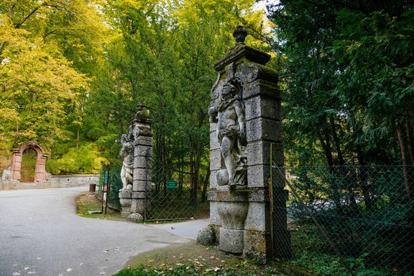 Sonbahar Günü Teraslı Ngiliz Tarzı Park Gül Bahçesi Romantik Ortaçağ — Stok fotoğraf