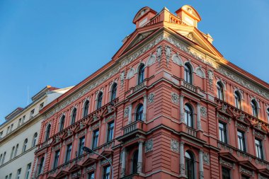 Güneşli bir günde, Vinohrady Quarte, Budecska caddesinde, Prag, Çek Cumhuriyeti, 31 Aralık 2020