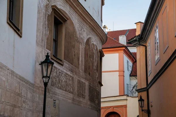 Bella Casa Rinascimentale Facciata Riccamente Decorata Con Sgraffito Figurato Palazzo — Foto Stock