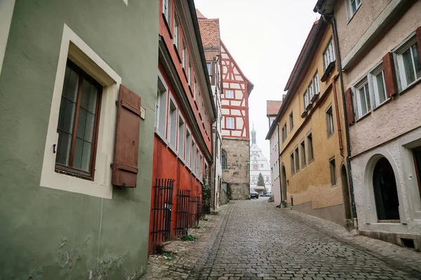 Medieval Rua Estreita Renascimento Colorido Edifícios Históricos Góticos Casas Meia — Fotografia de Stock