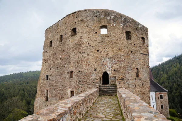 Castelo Medieval Gótico Velhartice Dia Ensolarado Torre Ponte Pedra Arco — Fotografia de Stock