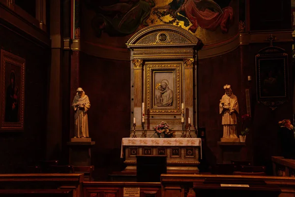 Interior Decorativo Igreja Basílica São Venceslau Altar Barroco Ornamentado Estátuas — Fotografia de Stock