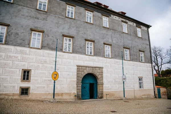 Gótikus Kastély Brandys Nad Labem Reneszánsz Palota Kilátás Kert Óratorony — Stock Fotó