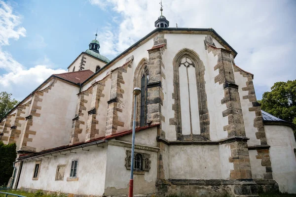 Benesov Nad Ploucnici Czechy Północne Czerwca 2021 Stary Gotycki Kościół — Zdjęcie stockowe