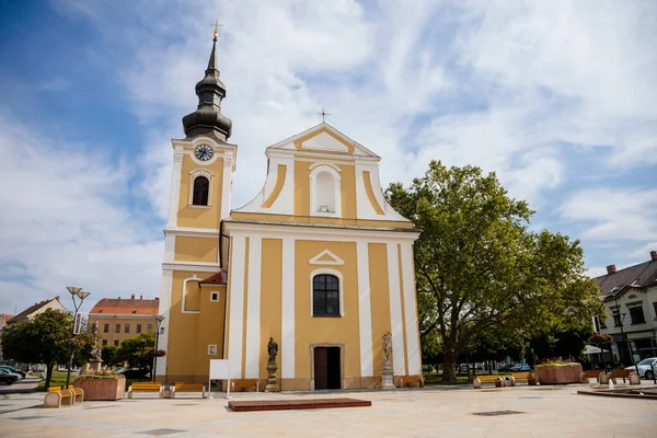 Hodonin Südmähren Tschechien Juli 2021 Barocke Weiß Gelbe Kirche Laurentius — Stockfoto