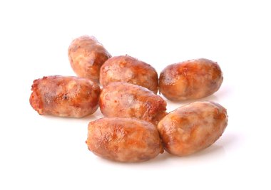 Beyaz arka planda Sai krok Isan, Pork ve Rice Sausage izole edilmiş. Kameradan kuş bakışı biber görüntüsü ile yenmiş.