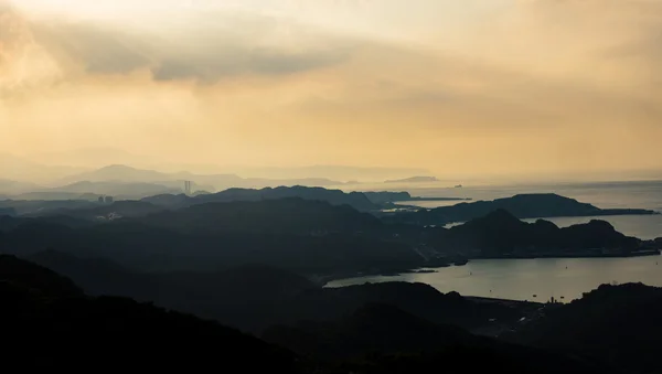 Keelung Seaside koyları