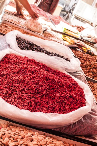 Meyveler ve tahıl Kile
