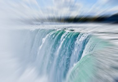 At nalı düşüşü, Niagara Şelalesi, Ontario, Kanada