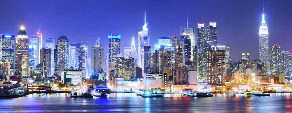 Skyline Manhattan di notte. — Foto Stock