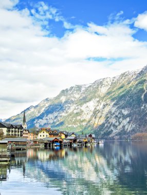 Alpler, Avusturya Hallstatt köyünün görünümü