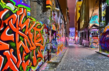 Melbourne renkli grafiti sanat gece görünümü
