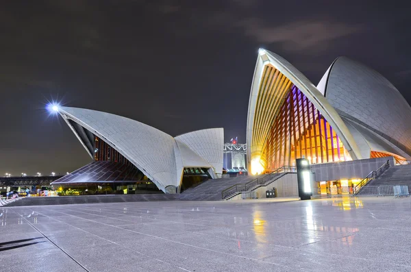 Sydney Opera House à noite — Fotografia de Stock