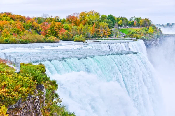 View of Niagara Falls in autumn — Stock Photo, Image