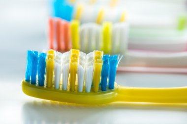 renkli diş fırçaları çok yakın çekim