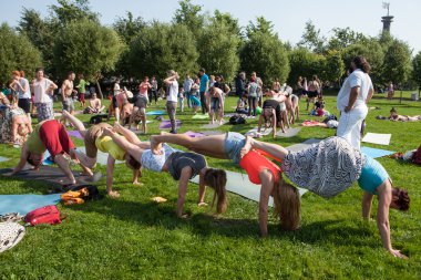 Çift yoga park