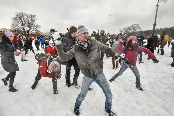 Flashmob "Battaglia di neve " — Foto Stock
