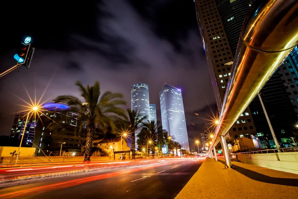 Tel Aviv skyline vista notturna — Foto Stock