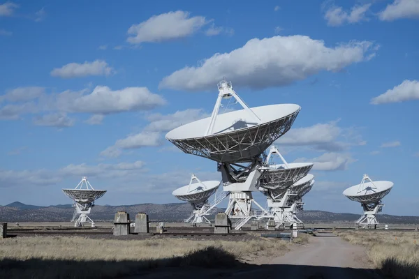 Çok büyük dizi, büyük anten çanak