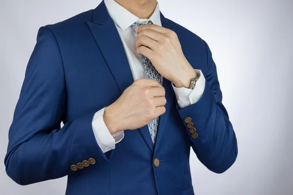 Hombre de negocios vestido traje azul —  Fotos de Stock