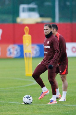 Matty Cash seen during Polish football national team training during October camp (Maciej Rogowski/Ball Raw Images)