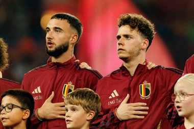 Zeno Debast ve Maxim De Cuyper, Belçika ve Kuzey Makedonya milli takımları arasında oynanan Dünya Kupası 2026 Avrupa ön eleme maçında görüldü (Maciej Rogowski / Ball Raw Images)