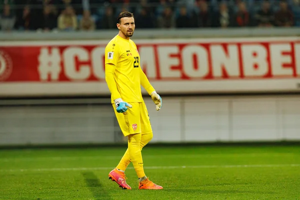 Dünya Kupası 2026 Avrupa ön eleme maçında Belçika ve Kuzey Makedonya milli takımları arasında görülen Dimitrievski 'yi çaldı (Maciej Rogowski / Ball Raw Images)