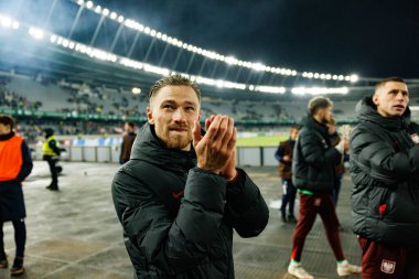 Matty Cash, 2026 Dünya Kupası 'nda Litvanya ve Polonya milli takımları arasında oynanan Avrupa Ön eleme maçında görüldü (Maciej Rogowski / Ball Raw Images)