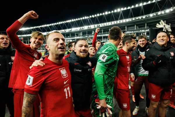 Kamil Grosicki, Matty Cash ve Lukasz Skorupski, 2026 Dünya Kupası 'nda Litvanya ve Polonya milli takımları arasında oynanan Avrupa ön eleme maçında görüldü (Maciej Rogowski / Ball Raw Images)