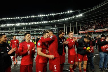 Pawel Wszolek ve Jan Bednarek, 2026 Dünya Kupası 'nda Litvanya ve Polonya milli takımları arasında oynanan Avrupa ön eleme maçında görüldü (Maciej Rogowski / Ball Raw Images)