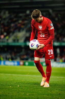 Sebastian Szymanski, 2026 Dünya Kupası Avrupa ön eleme maçında Litvanya ve Polonya milli takımları arasında görüldü (Maciej Rogowski / Ball Raw Images)