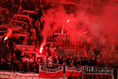 Polonya taraftarları 2026 Dünya Kupası 'nda Litvanya ve Polonya milli takımları arasında oynanan Avrupa Ön eleme maçında görüldüler (Maciej Rogowski / Ball Raw Images)