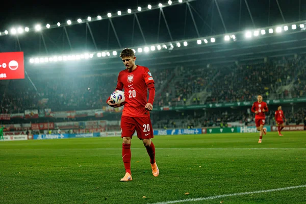 Sebastian Szymanski, 2026 Dünya Kupası Avrupa ön eleme maçında Litvanya ve Polonya milli takımları arasında görüldü (Maciej Rogowski / Ball Raw Images)